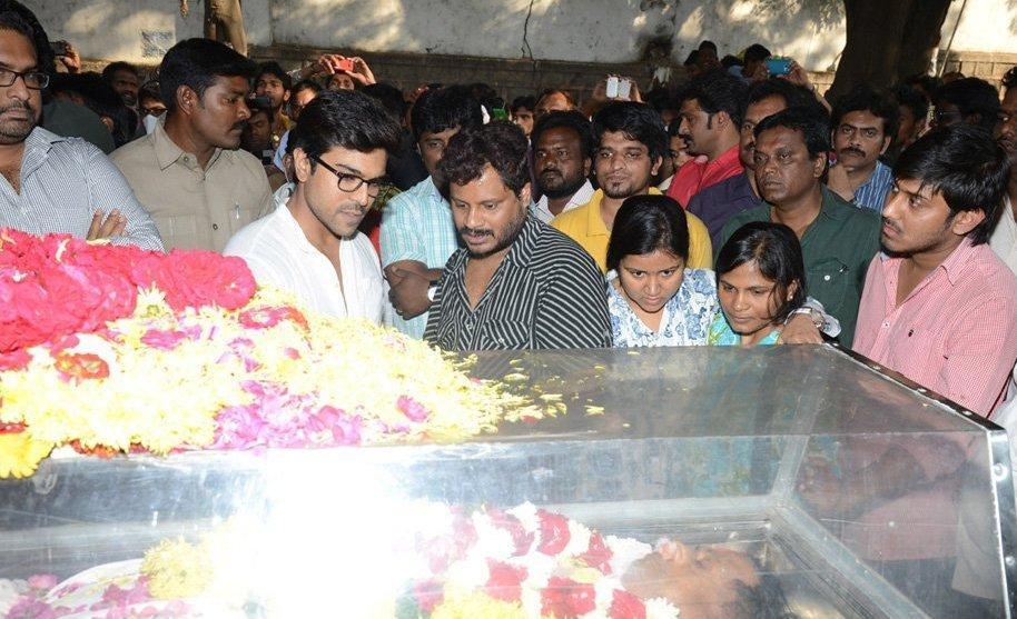 Celebs Pay Homage To M S Narayana