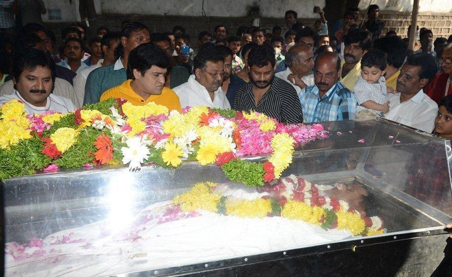 Celebs Pay Homage To M S Narayana