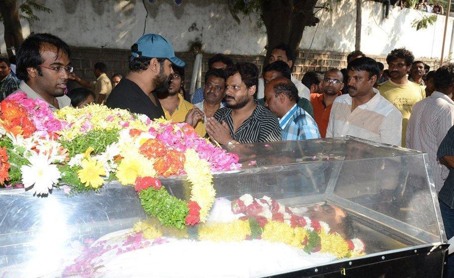 Celebs Pay Homage To M S Narayana