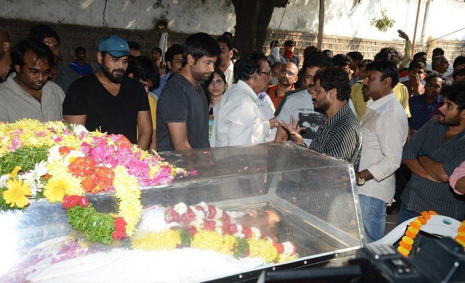 Celebs Pay Homage To M S Narayana