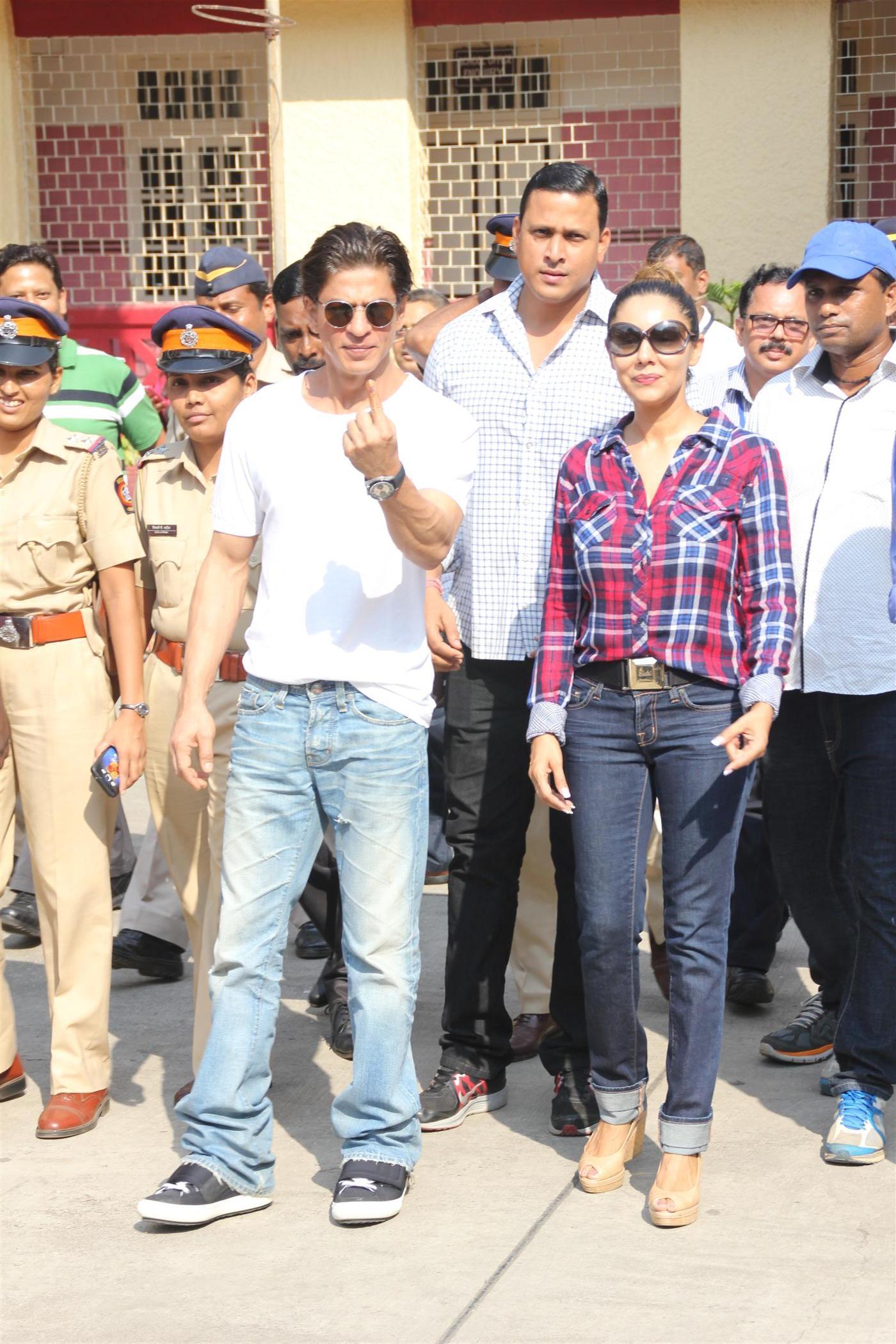 Celebs Snapped Voting For Maharashtra State Elections 2014