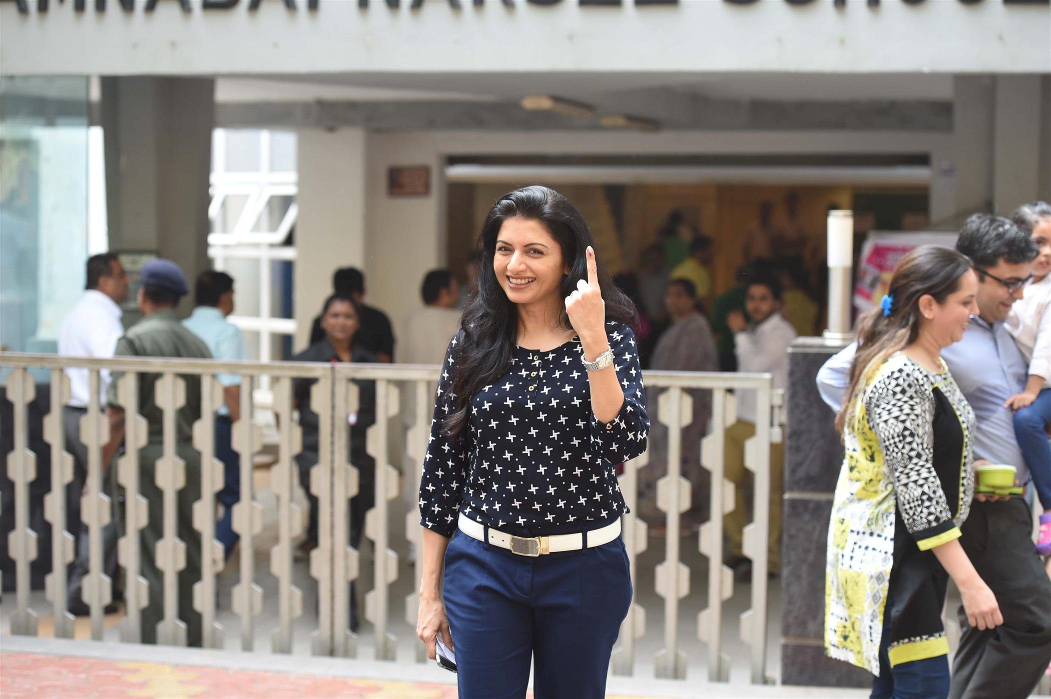 Celebs Snapped Voting For Maharashtra State Elections 2014