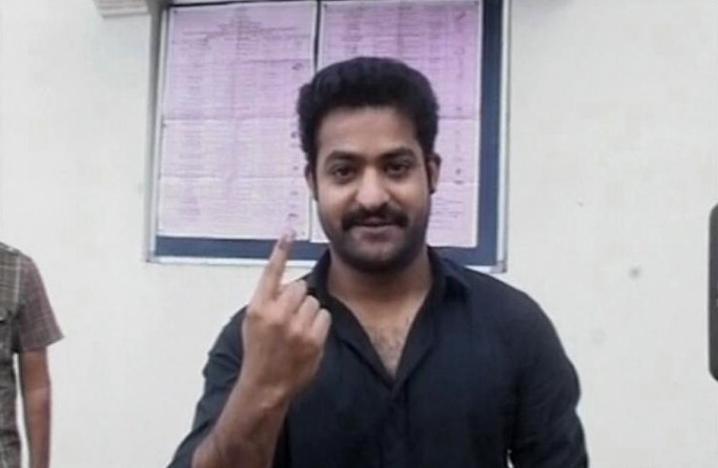 Celebs Voting in Hyderabad