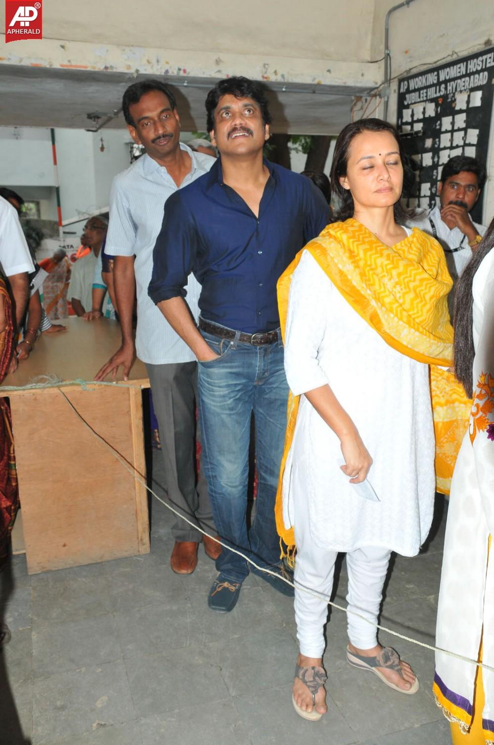 Celebs Voting in Hyderabad