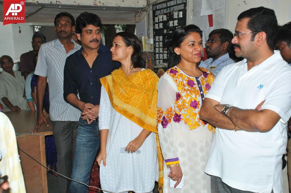 Celebs Voting in Hyderabad