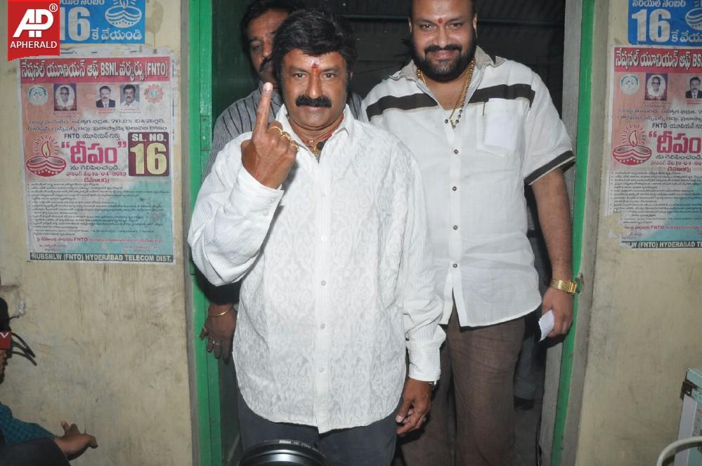 Celebs Voting in Hyderabad