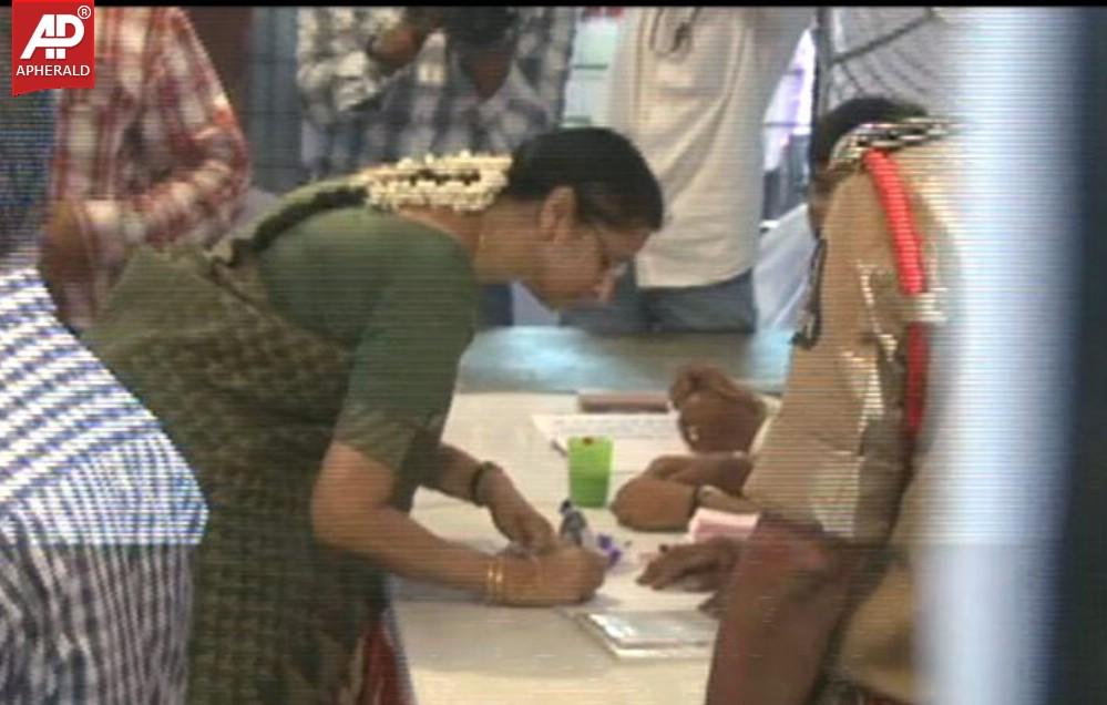 Celebs Voting in Hyderabad