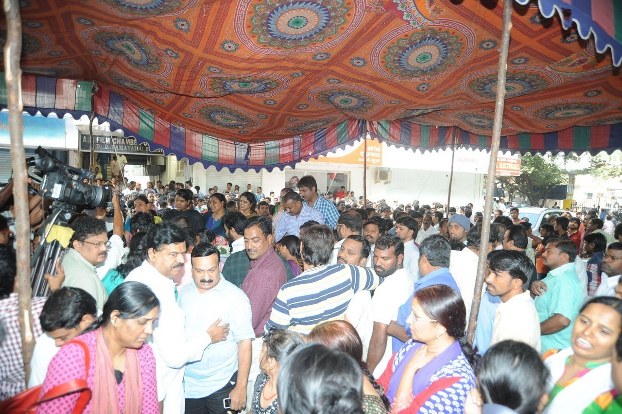 Chakri Condolences Photos