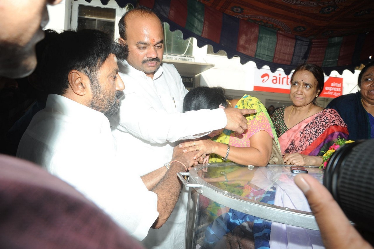 Chakri Condolences Photos