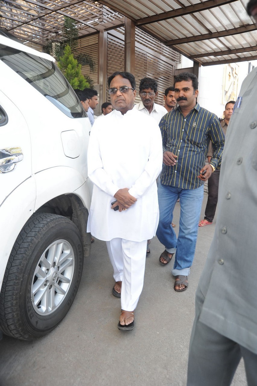 Chakri Condolences Photos