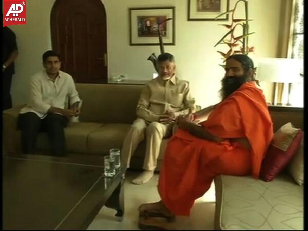 Chandrababu Naidu Mets Ramdev Baba Photos