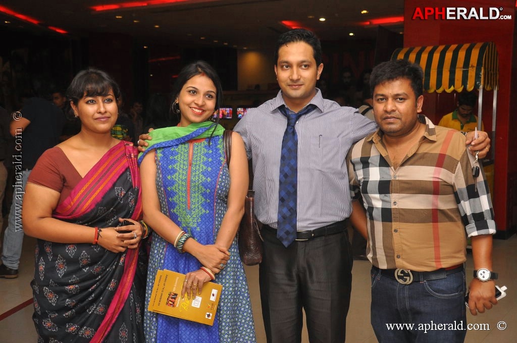 Chennai Express Movie Premier Show