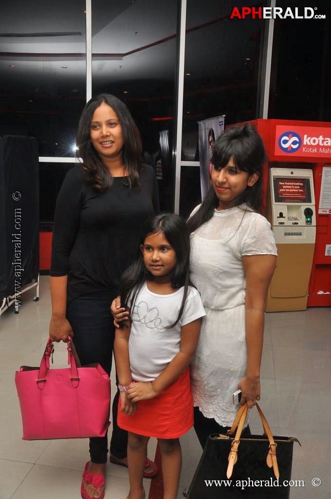 Chennai Express Movie Premier Show