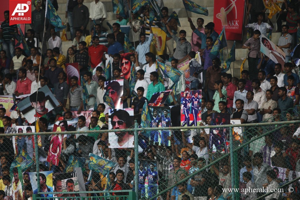 Chennai Rhinos Vs Karnataka Bulldozers Match 