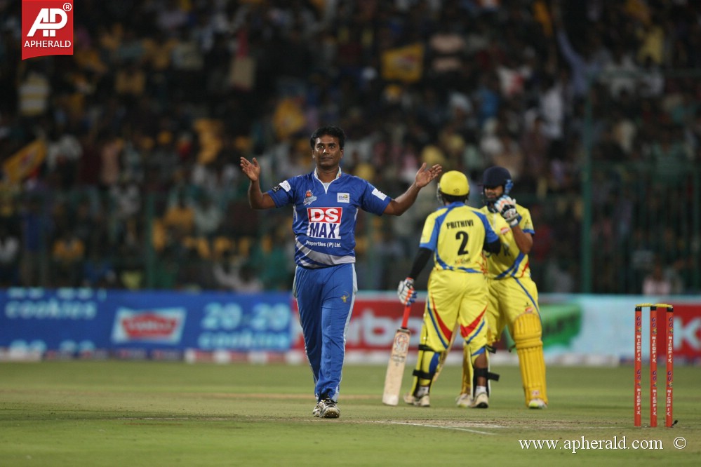 Chennai Rhinos Vs Karnataka Bulldozers Match 