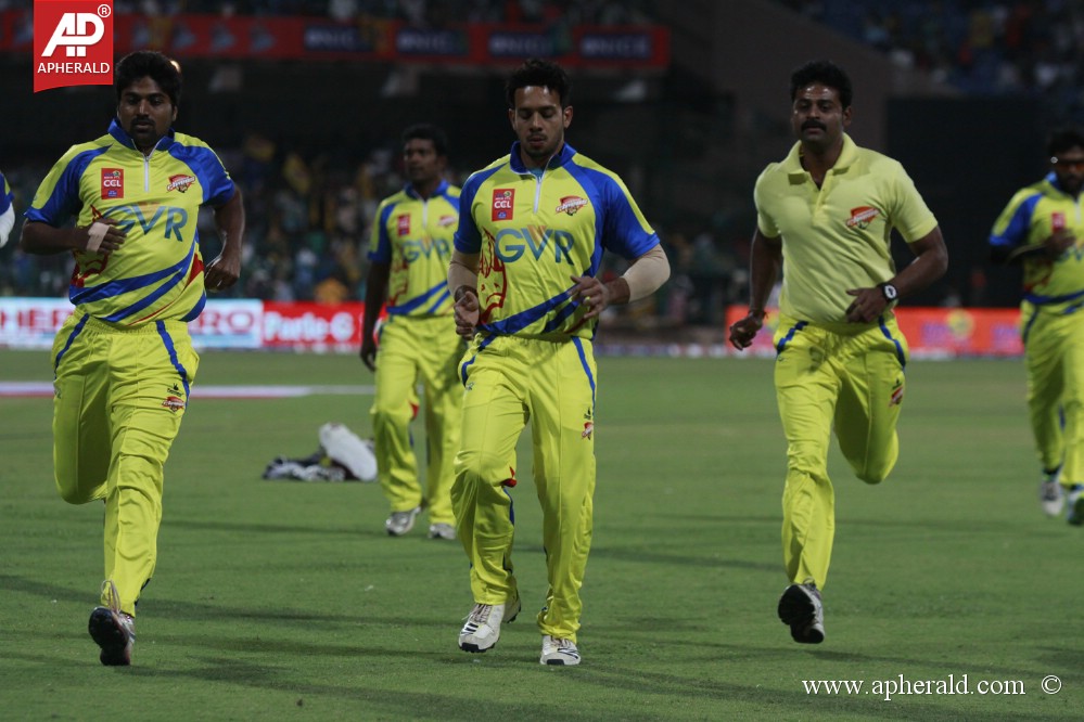 Chennai Rhinos Vs Karnataka Bulldozers Match 