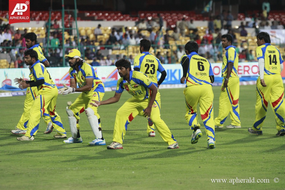 Chennai Rhinos Vs Karnataka Bulldozers Match 