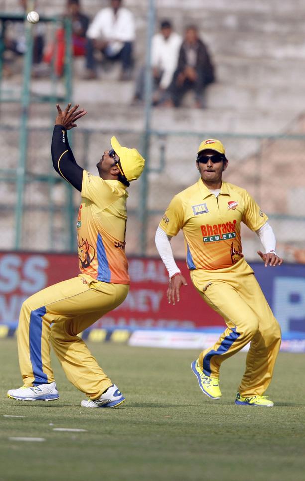 Chennai Rhinos Vs Veer Marathi Match Photos