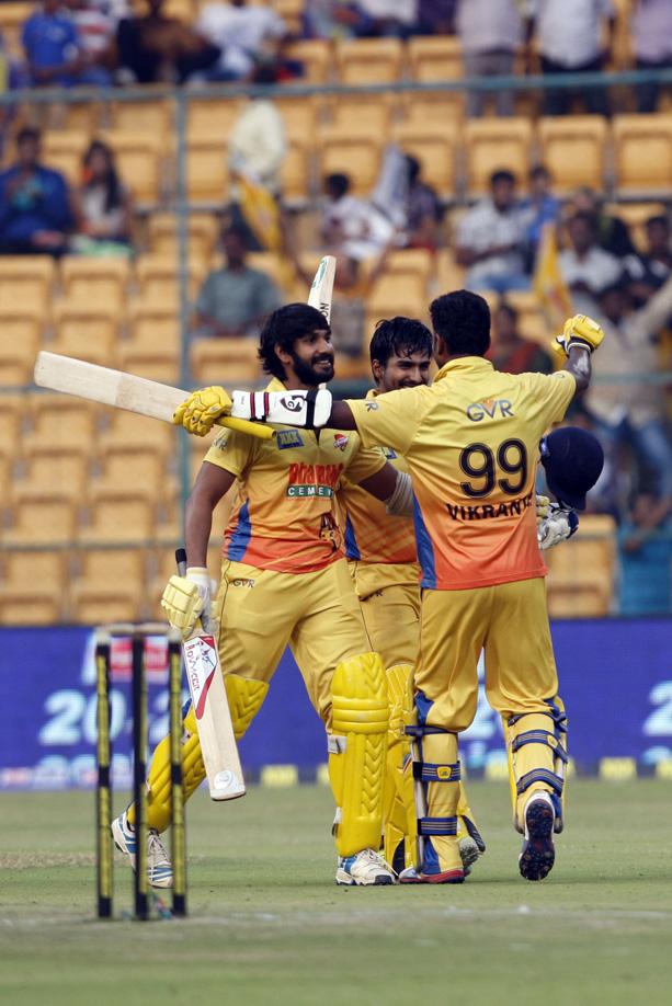 Chennai Rhinos Vs Veer Marathi Match Photos