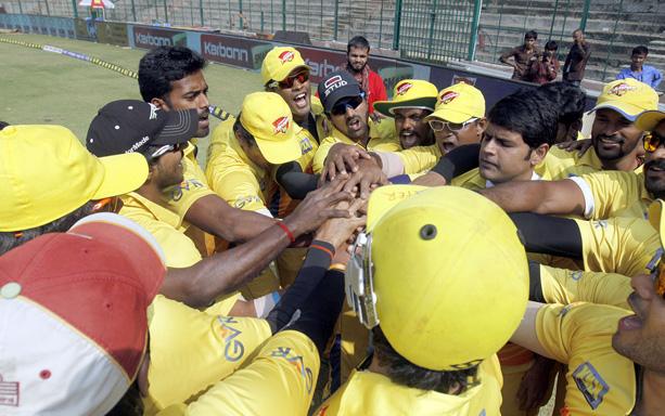 Chennai Rhinos Vs Veer Marathi Match Photos