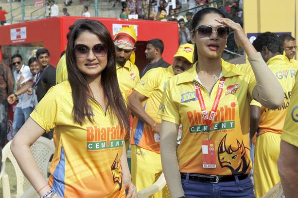 Chennai Rhinos Vs Veer Marathi Match Photos