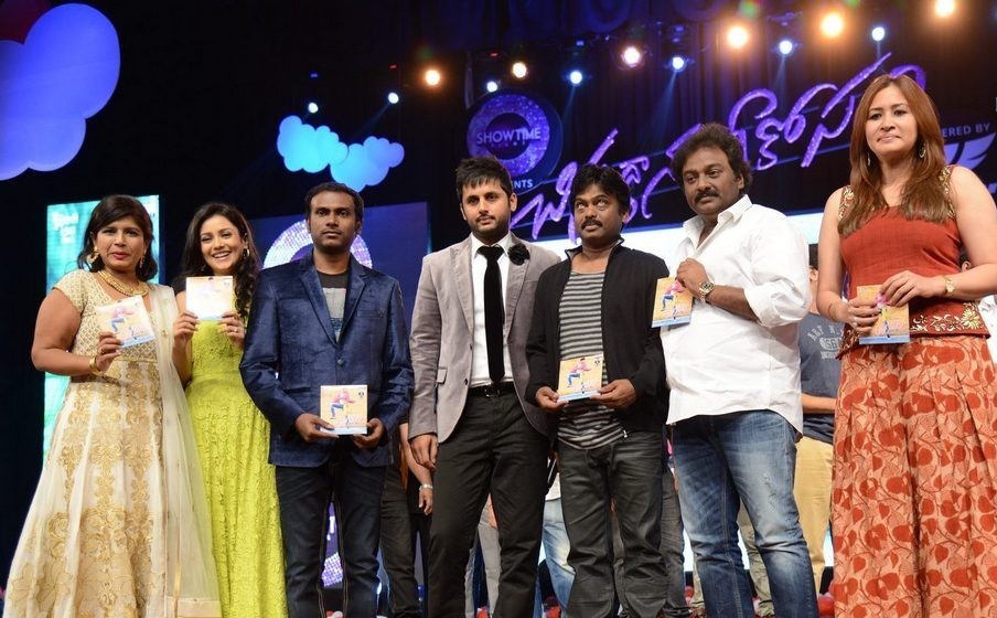 Chinnadana Nee Kosam Audio Launch