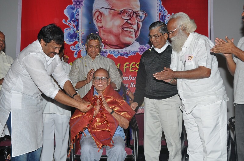 Chiranjeevi at Bapu Film Festival 2014