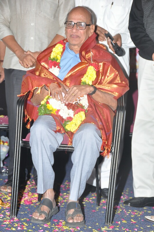 Chiranjeevi at Bapu Film Festival 2014