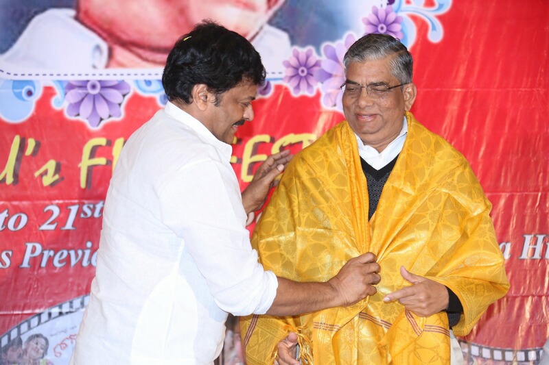 Chiranjeevi at Bapu Film Festival 2014