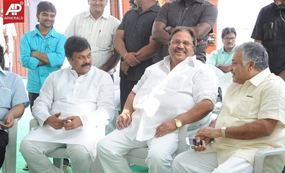 Dasari Narayana Rao and Chiru at Vadde Ramesh 1st Year Ceremony