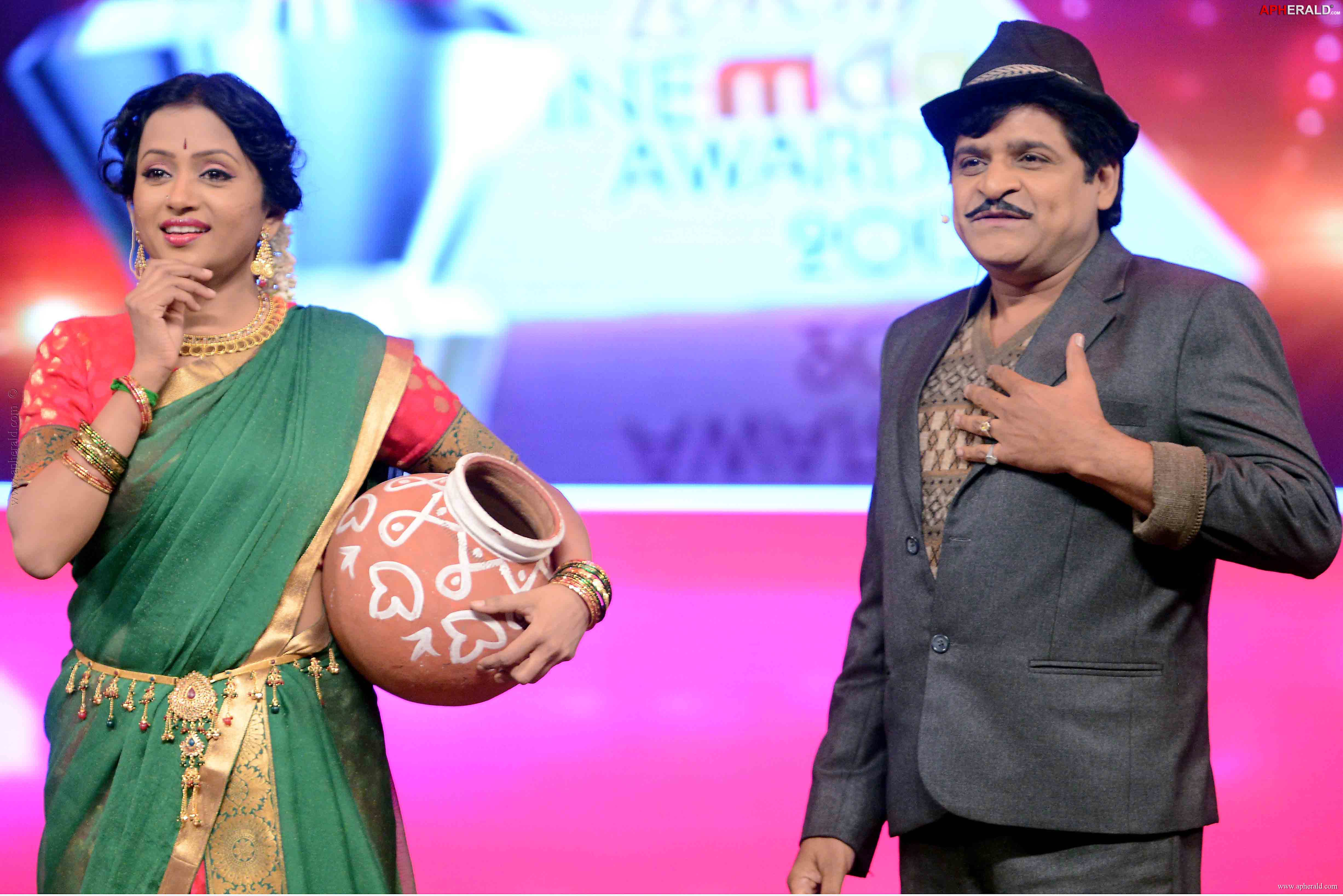 Cine maa Awards 2013