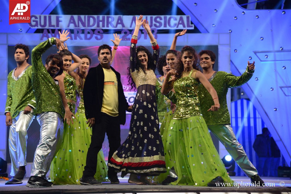 Dance Perfamence at Gama Awards