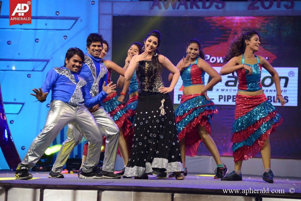 Dance Perfamence at Gama Awards
