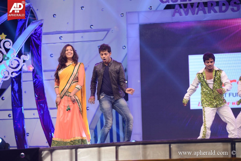 Dance Perfamence at Gama Awards