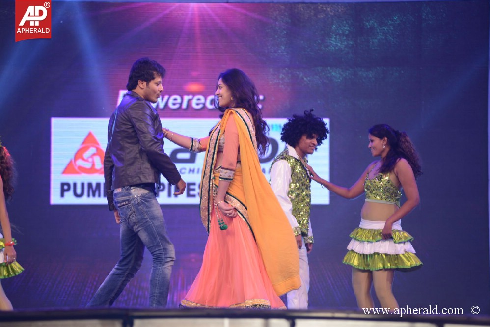 Dance Perfamence at Gama Awards