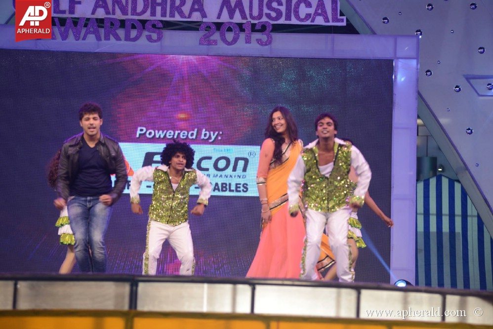 Dance Perfamence at Gama Awards