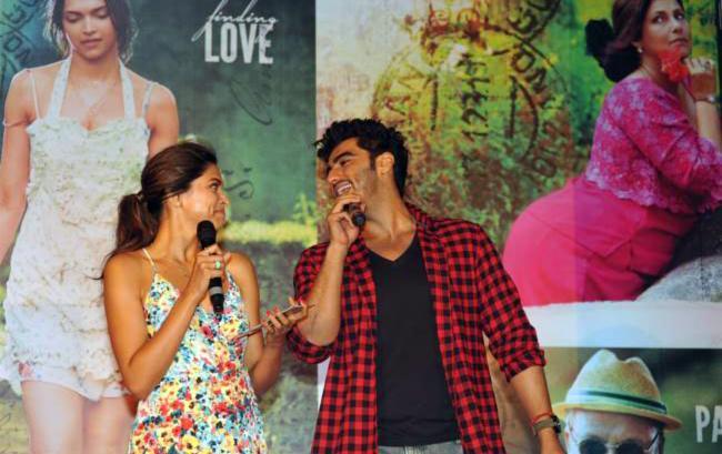 Arjun Kapoor n Deepika Padukone Finding Fanny Song Launch