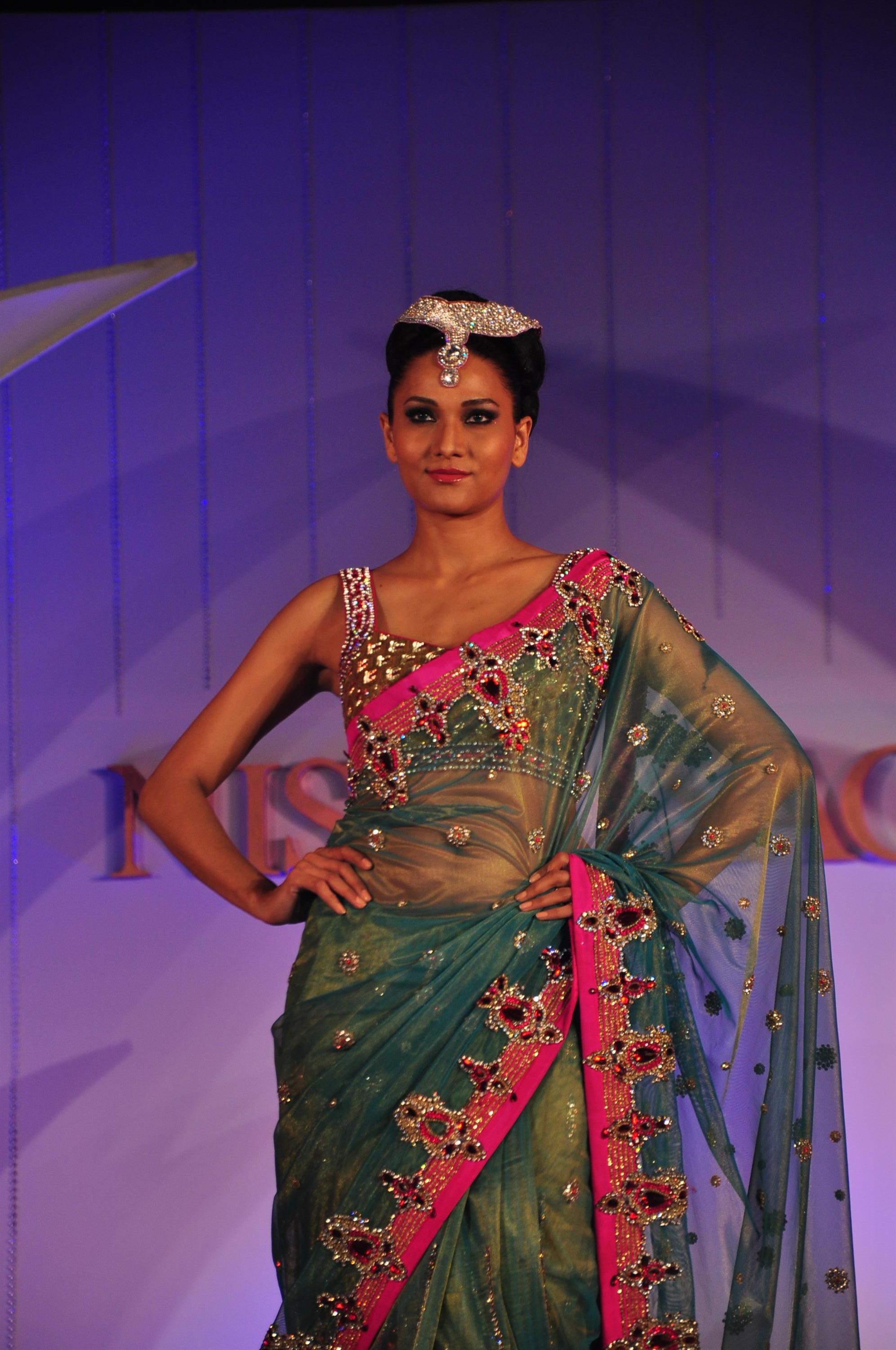 Designer Nisha Sagar Fashion Show