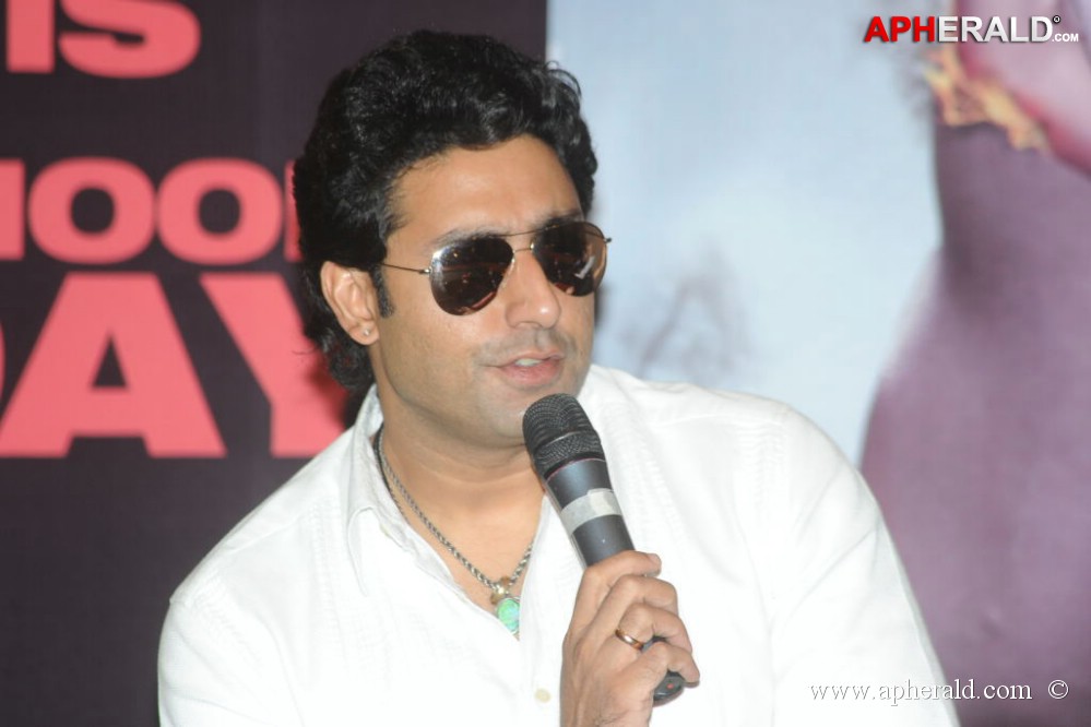 Dhoom 3 Movie Pressmeet Pics