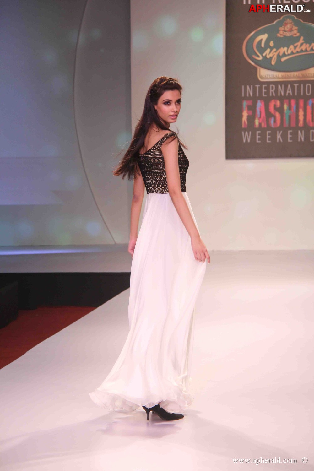 Diana Penty Ramp Walk Stills 