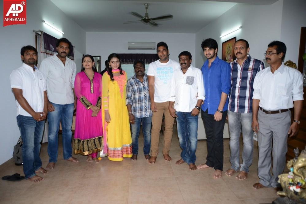 Dikkulu Choodaku Ramayya Movie Launch