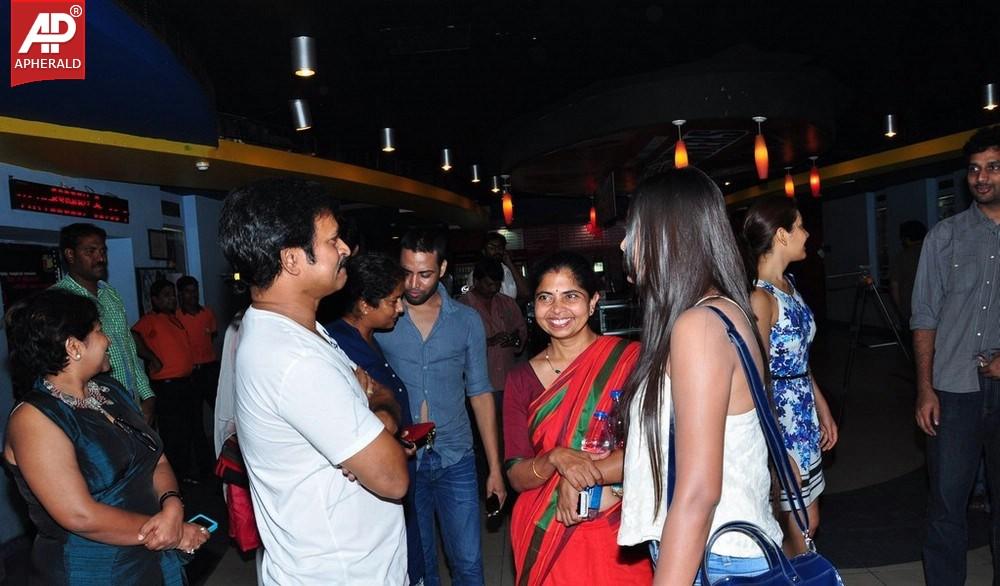 Dikkulu Choodaku Ramayya Premier Show