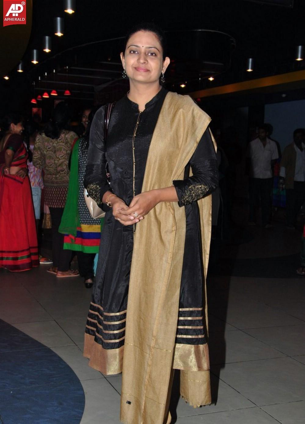 Dikkulu Choodaku Ramayya Premier Show