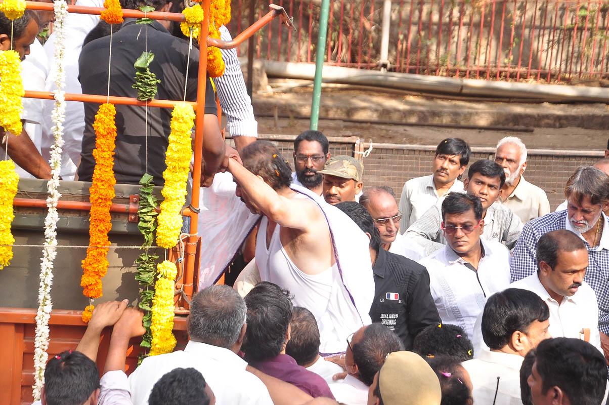 Dr D Ramanaidu Funeral Photos