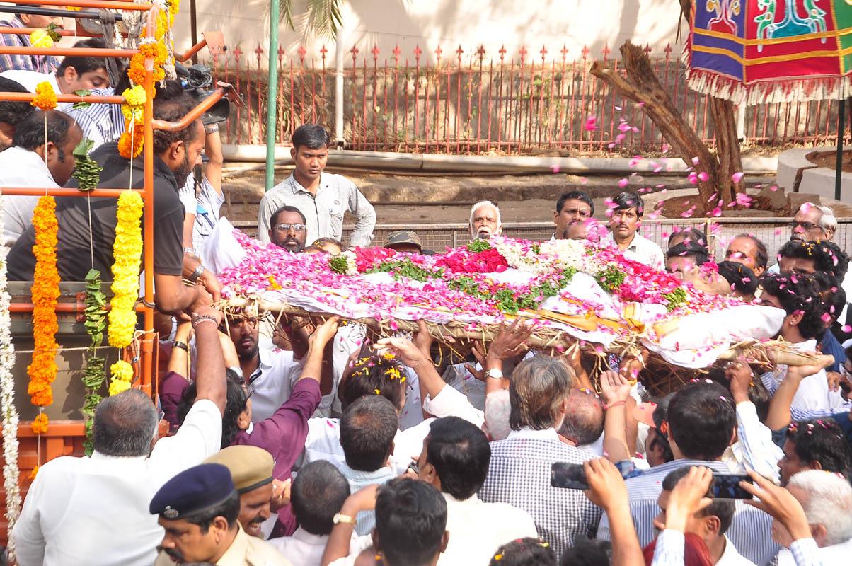 Dr D Ramanaidu Funeral Photos