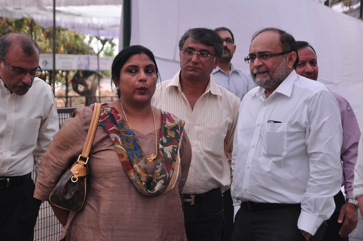 Dr D Ramanaidu Funeral Photos