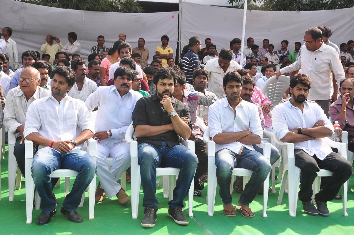 Dr D Ramanaidu Funeral Photos