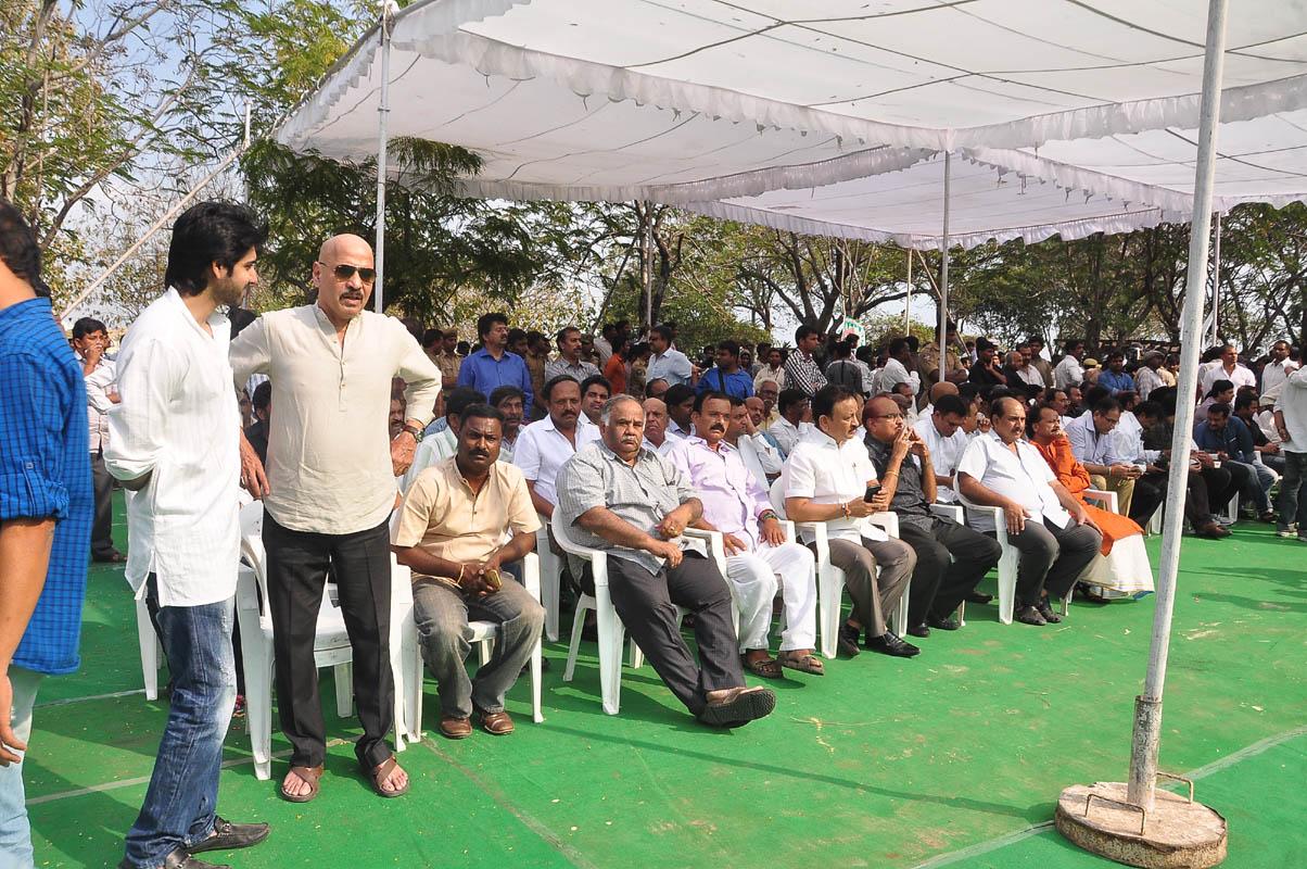 Dr D Ramanaidu Funeral Photos
