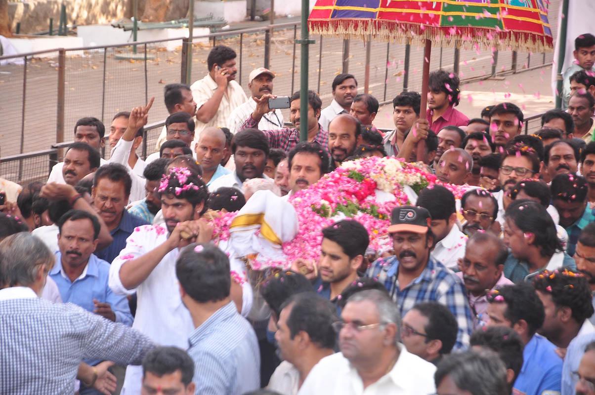 Dr D Ramanaidu Funeral Photos