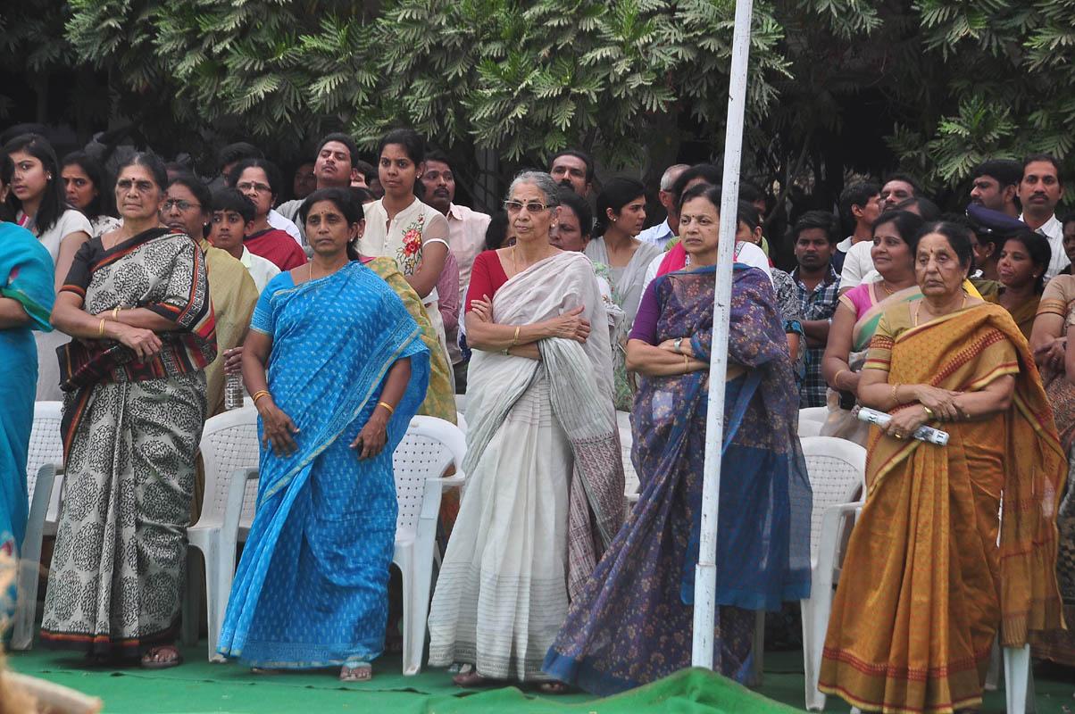 Dr D Ramanaidu Funeral Photos